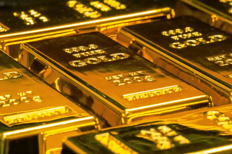 Gold price in Pakistan – stacked gold bullion bars